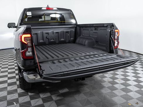 Used 2024 Ford Ranger Lariat w/ Advanced Towing Package AWD/4WD image 17