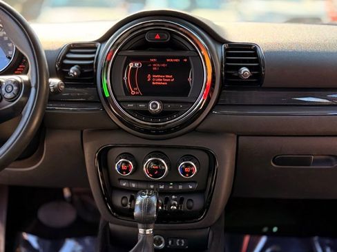 Used 2016 MINI Cooper Clubman image 19
