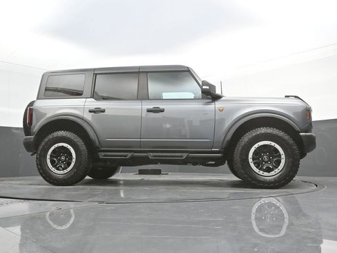 Used 2023 Ford Bronco Badlands w/ Sasquatch Package AWD/4WD image 40