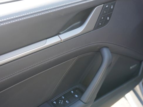 Used 2022 Porsche 911 Carrera S RWD image 13