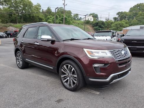 Used 2018 Ford Explorer Platinum AWD/4WD image 10