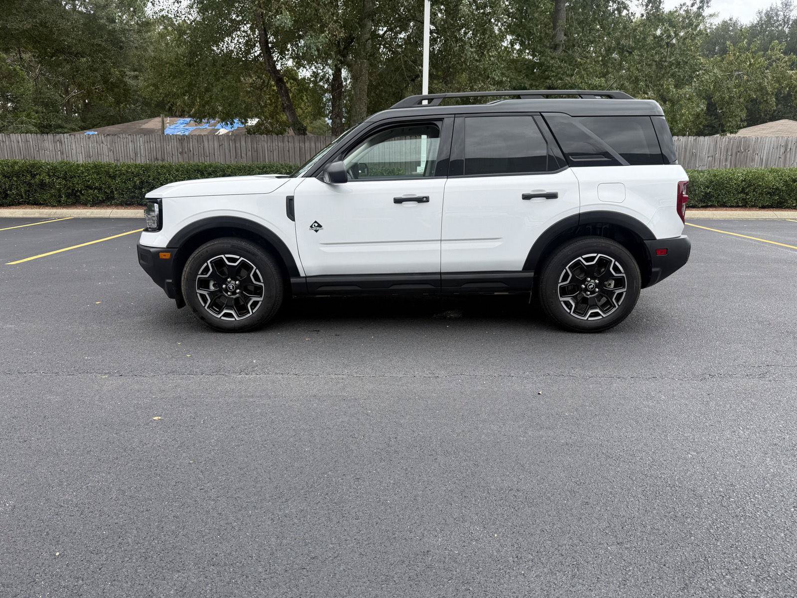 Used 2026 Ford Bronco Sport Outer Banks AWD/4WD image 3