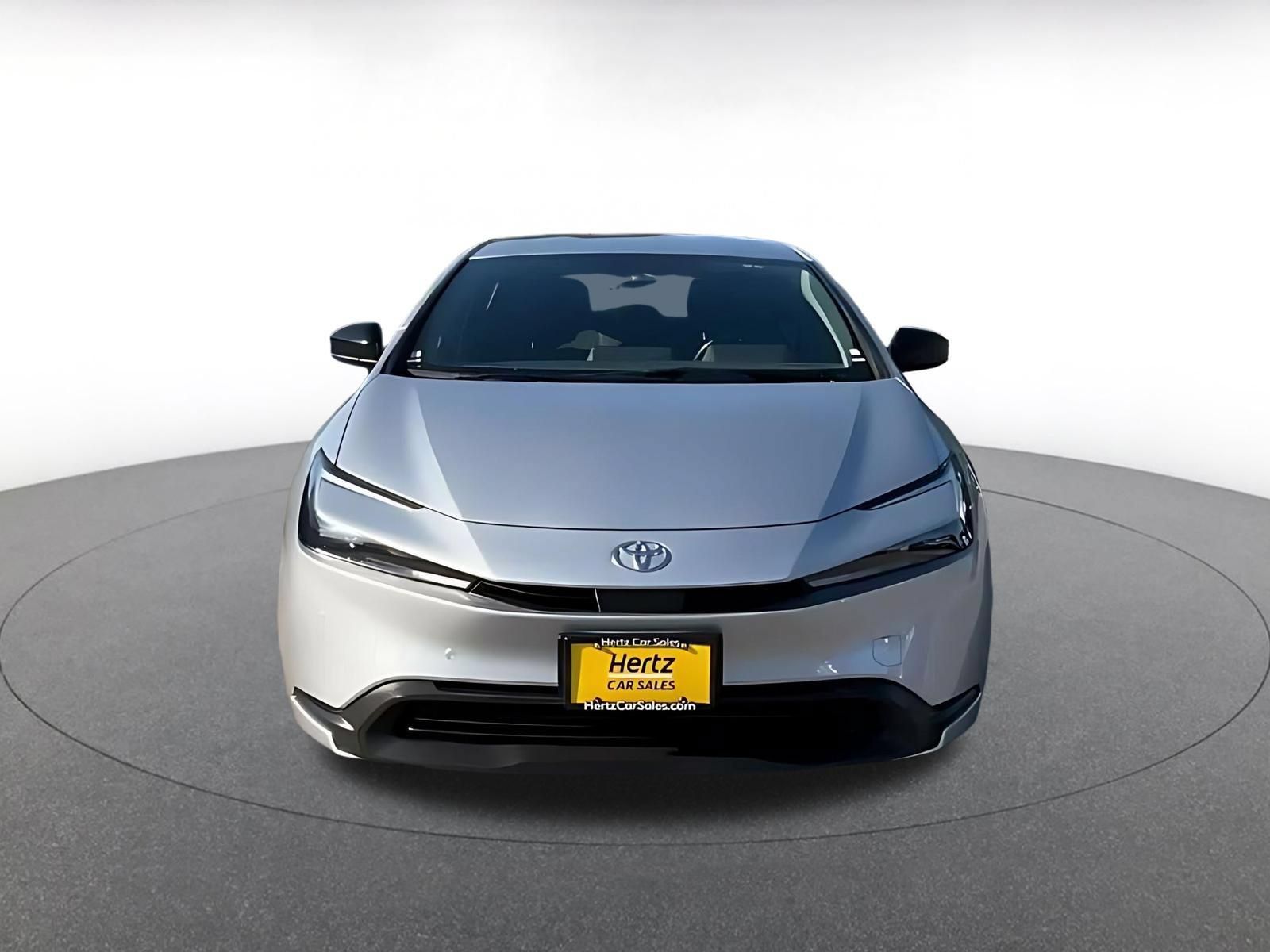 Used 2024 Toyota Prius LE FWD image 12