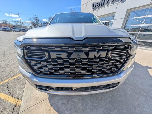 New 2026 RAM 1500 4x4 Crew Cab image 10