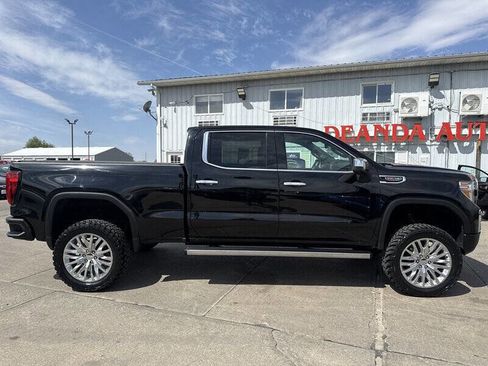 Used 2019 GMC Sierra 1500 Denali w/ Denali Ultimate Package AWD/4WD image 9