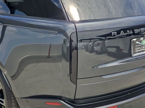 New 2026 Land Rover Range Rover SE AWD/4WD image 9
