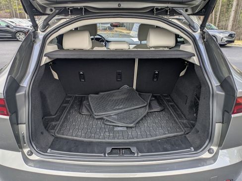 Used 2020 Jaguar E-PACE SE image 26