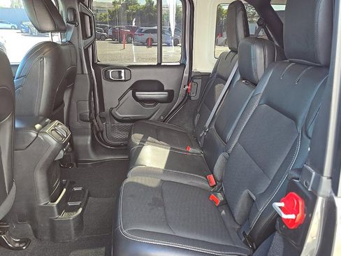 Used 2020 Jeep Wrangler Unlimited Sport AWD/4WD image 10