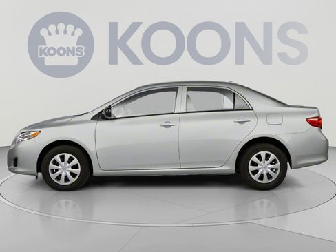 Used 2010 Toyota Corolla LE w/ All Weather Guard Pkg FWD image 4