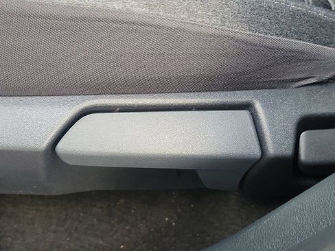 Certified 2025 Nissan Kicks SV FWD image 24