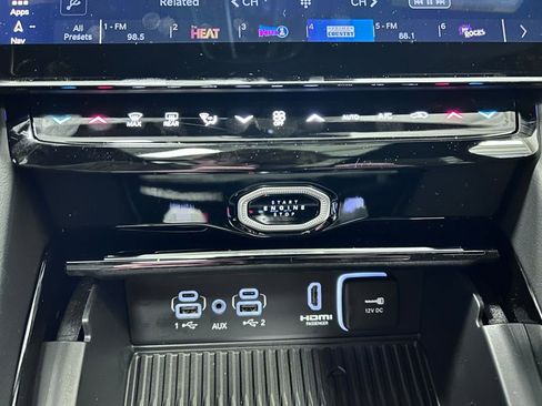 New 2026 Jeep Grand Cherokee L Summit AWD/4WD image 17