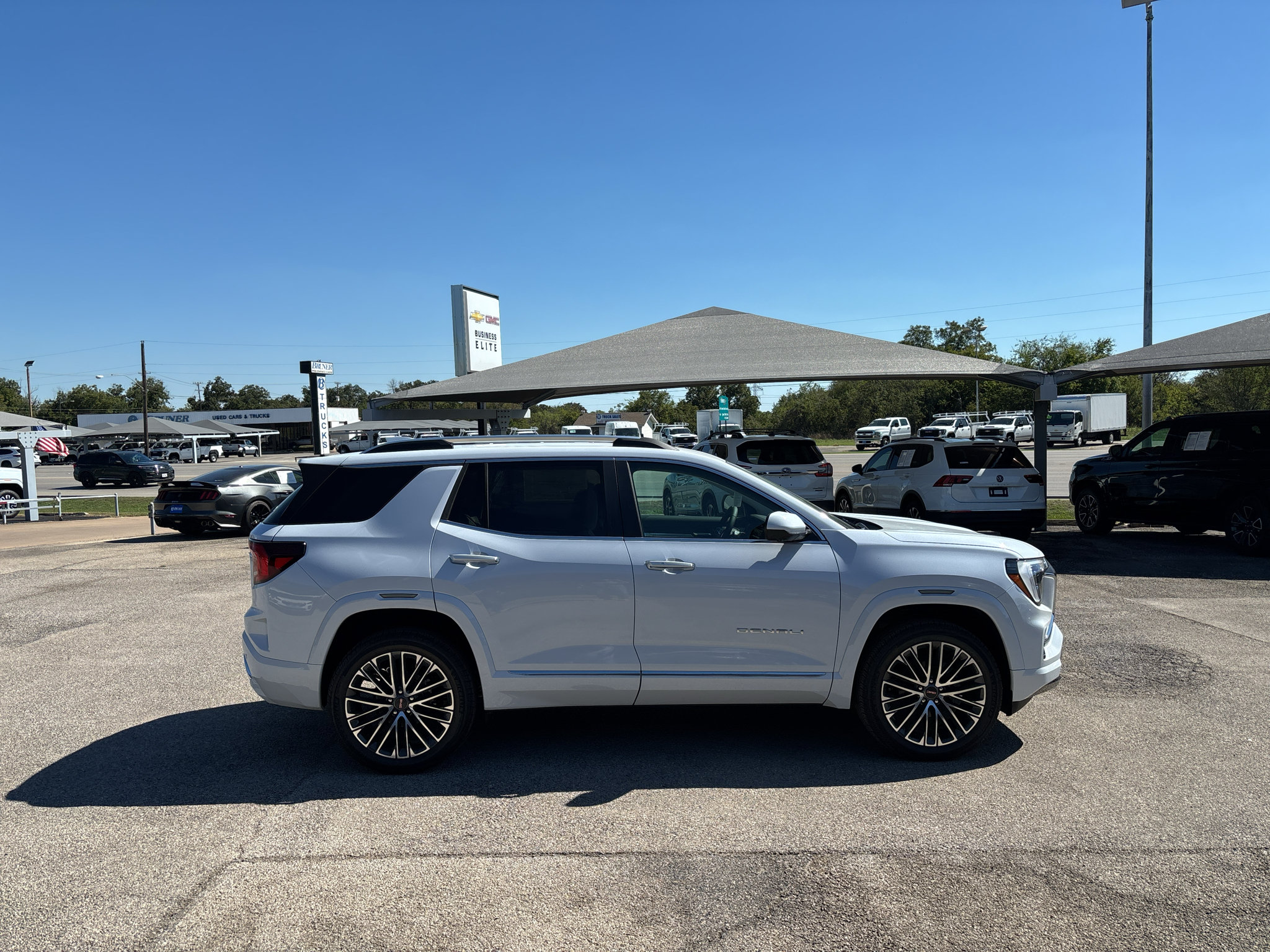 New 2027 GMC Terrain Denali AWD/4WD image 4