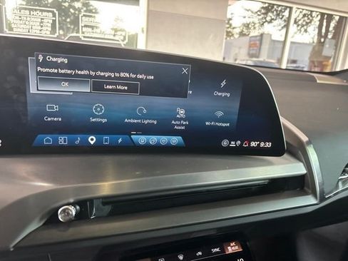 Certified 2026 Cadillac Vistiq Luxury AWD/4WD image 12