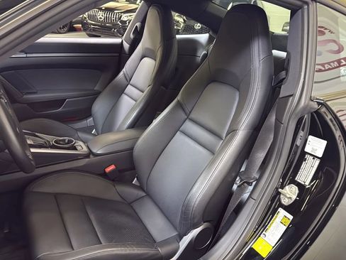 Used 2022 Porsche 911 Carrera 4 image 12