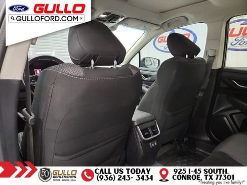 Used 2022 Subaru Outback Premium image 16