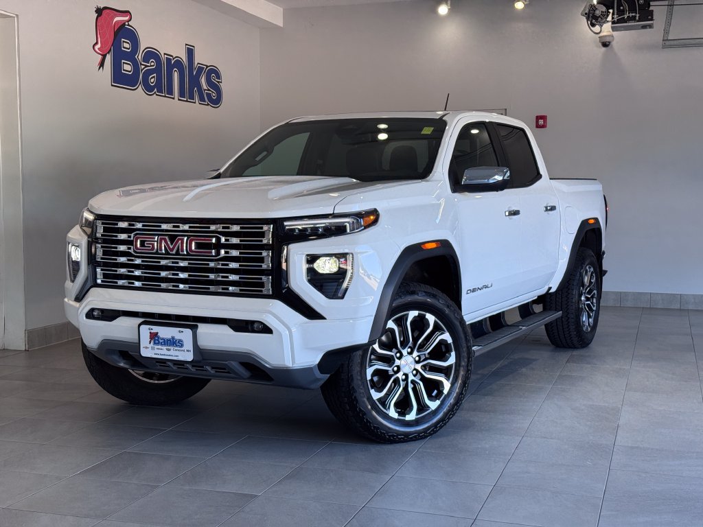Certified 2025 GMC Canyon Denali AWD/4WD image 2