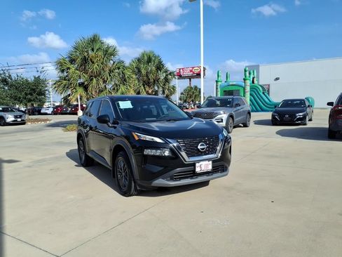 Used 2023 Nissan Rogue S FWD image 8