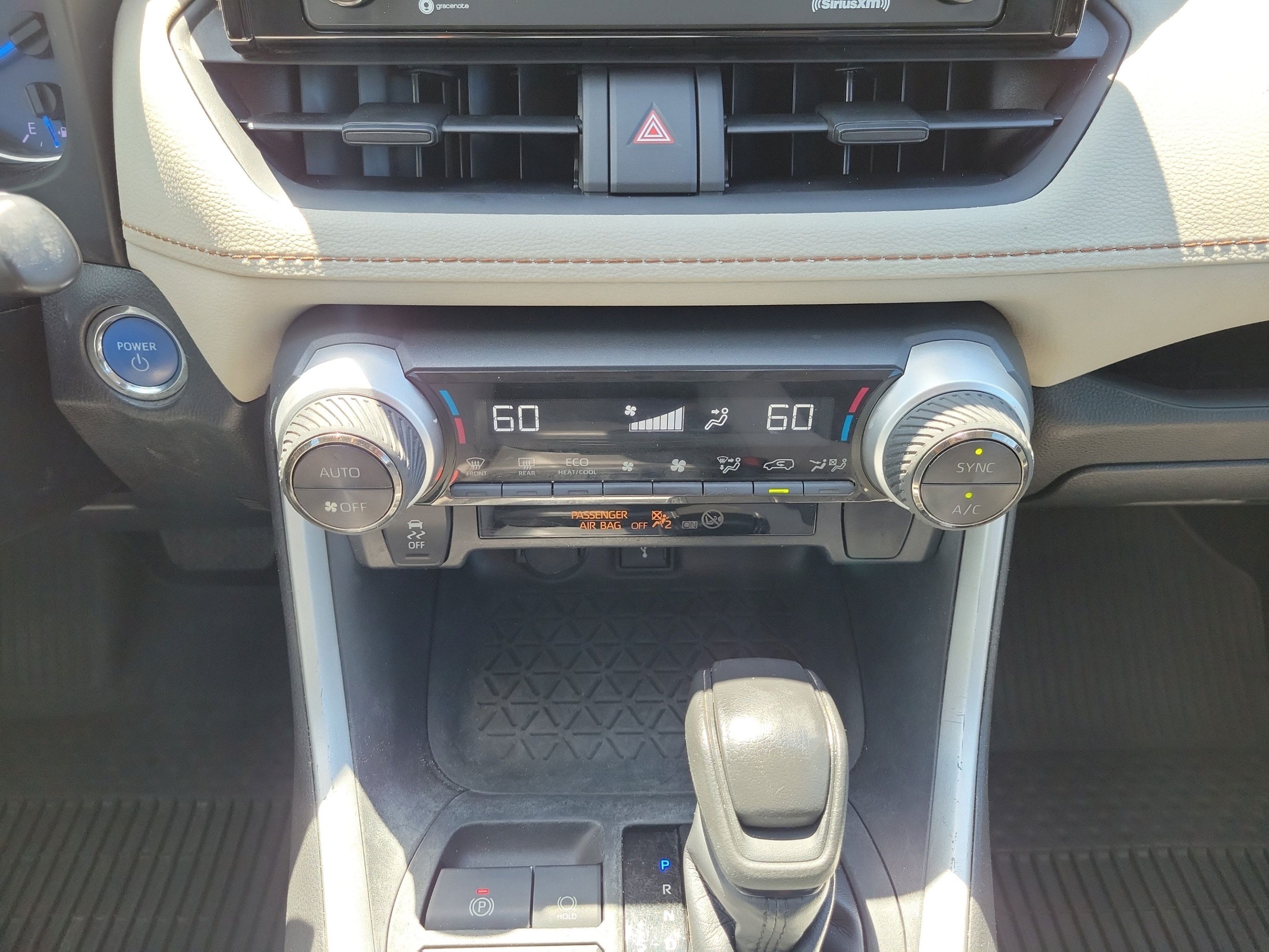 Used 2022 Toyota RAV4 XLE w/ Convenience Package AWD/4WD image 15