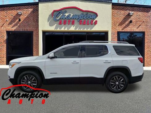Used 2019 GMC Acadia SLT image 10