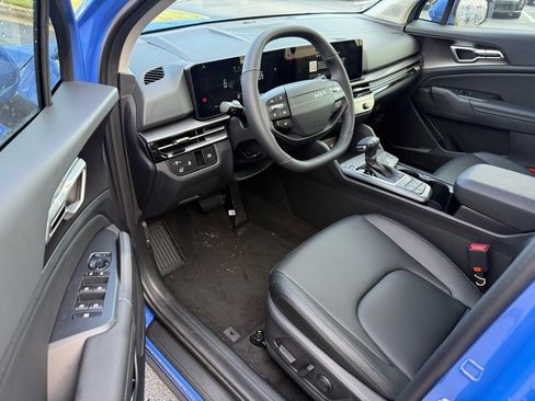 New 2026 Kia Sportage EX w/ EX Panorama Roof Package image 9