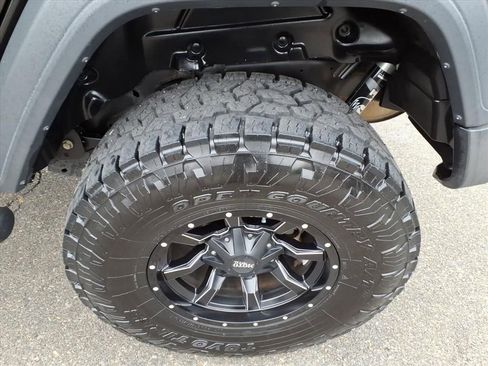 Used 2018 Jeep Wrangler Unlimited Sport S image 12