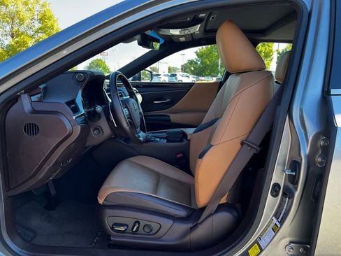 Used 2021 Lexus ES 350 w/ Premium Package image 8