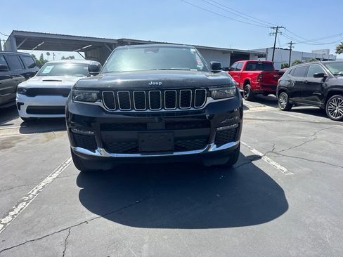 Used 2023 Jeep Grand Cherokee L Limited w/ Trailer Tow Group (B) AWD/4WD image 2