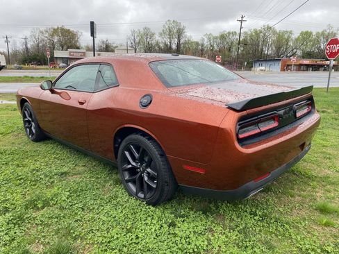 Used 2022 Dodge Challenger SXT w/ Blacktop Package image 5