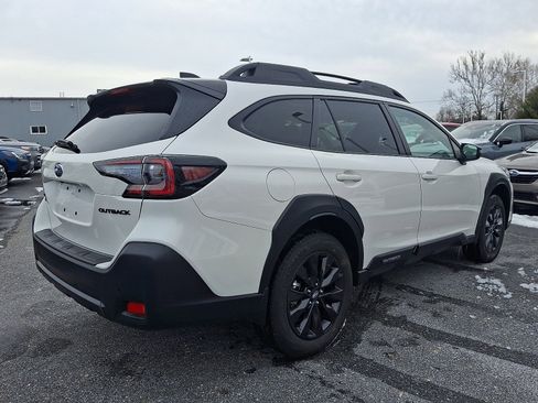 Certified 2025 Subaru Outback Onyx Edition image 4