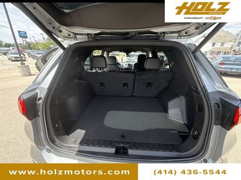 Certified 2024 Chevrolet Equinox RS FWD image 24