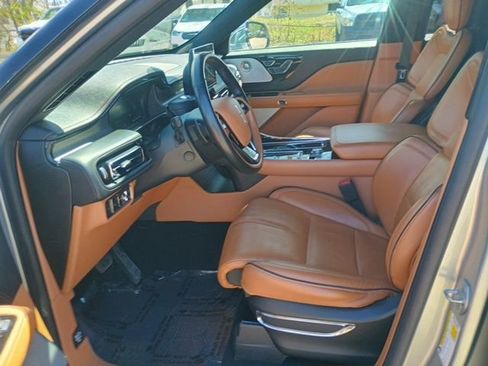 Used 2020 Lincoln Aviator Black Label w/ Dynamic Handling Package AWD/4WD image 26