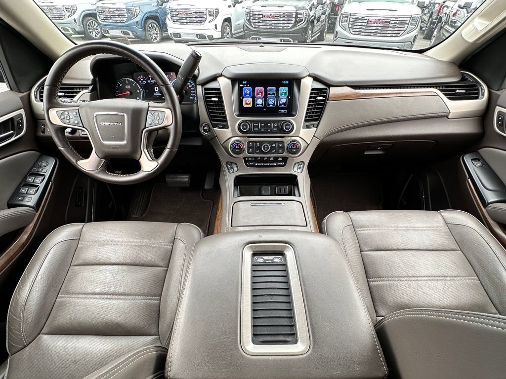 Certified 2019 GMC Yukon Denali w/ Denali Ultimate Package AWD/4WD image 30