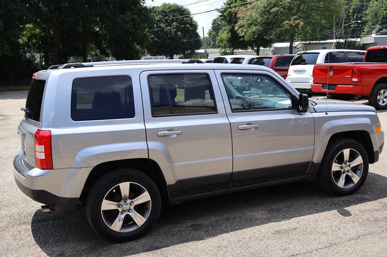 Used 2016 Jeep Patriot High Altitude FWD image 9