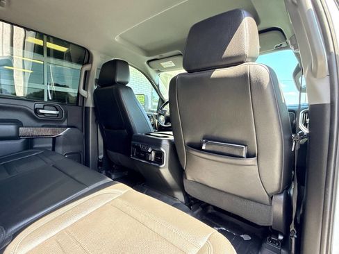Used 2023 GMC Sierra 3500 Denali AWD/4WD image 41