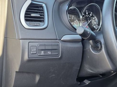 Used 2022 MAZDA CX-9 Touring image 18