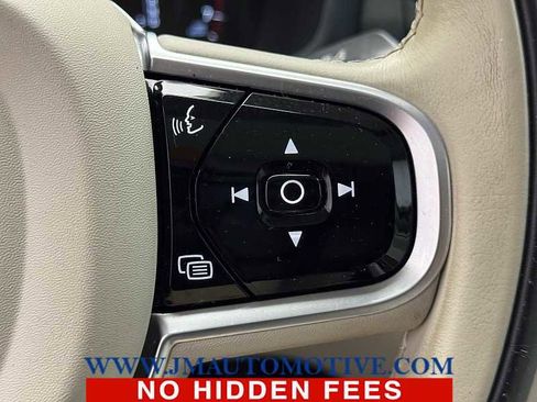 Used 2020 Volvo S60 T5 Momentum image 43