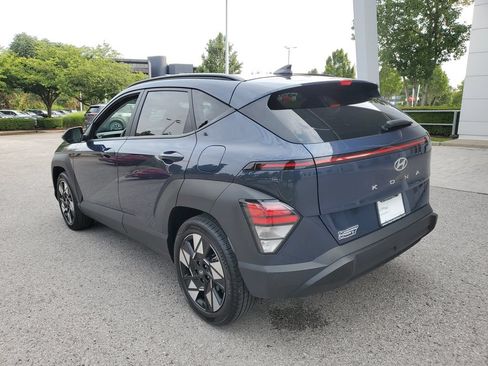 Used 2025 Hyundai Kona SEL FWD image 3