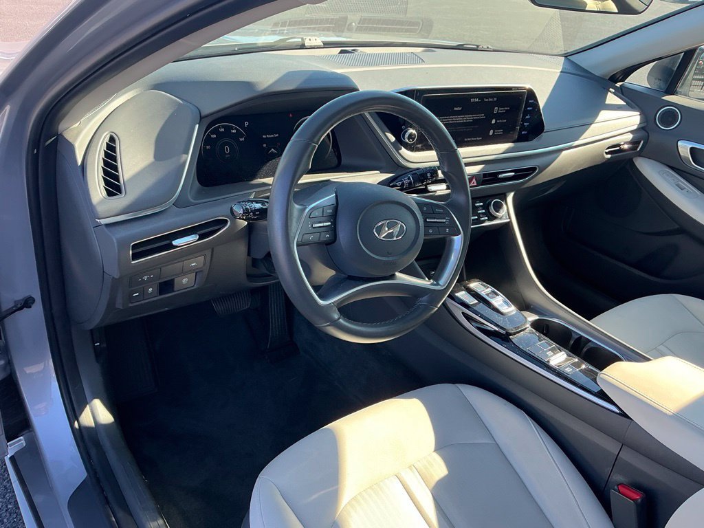 Certified 2023 Hyundai Sonata SEL w/ Convenience Package FWD image 17
