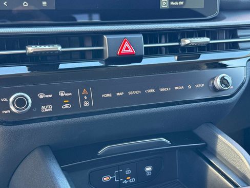 New 2026 Kia Sportage S image 23