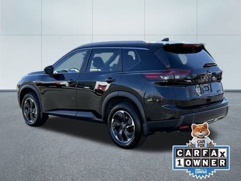 Used 2024 Nissan Rogue SV w/ SV Premium Package image 6