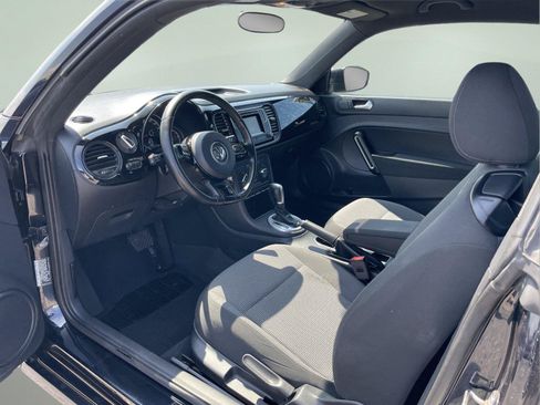 Used 2018 Volkswagen Beetle 2.0T FWD image 15