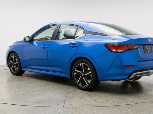 Used 2025 Nissan Sentra SV FWD image 6