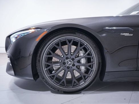 Used 2025 Mercedes-Benz SL 43 AMG image 2