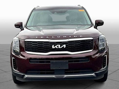 Used 2022 Kia Telluride EX w/ EX Premium Package image 3