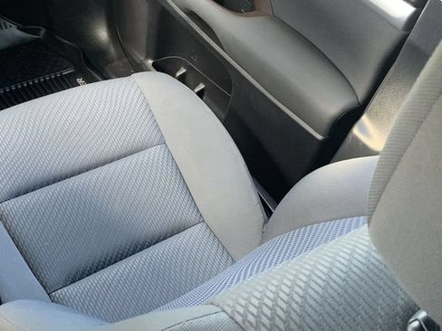 Certified 2019 Toyota Highlander LE AWD/4WD image 33