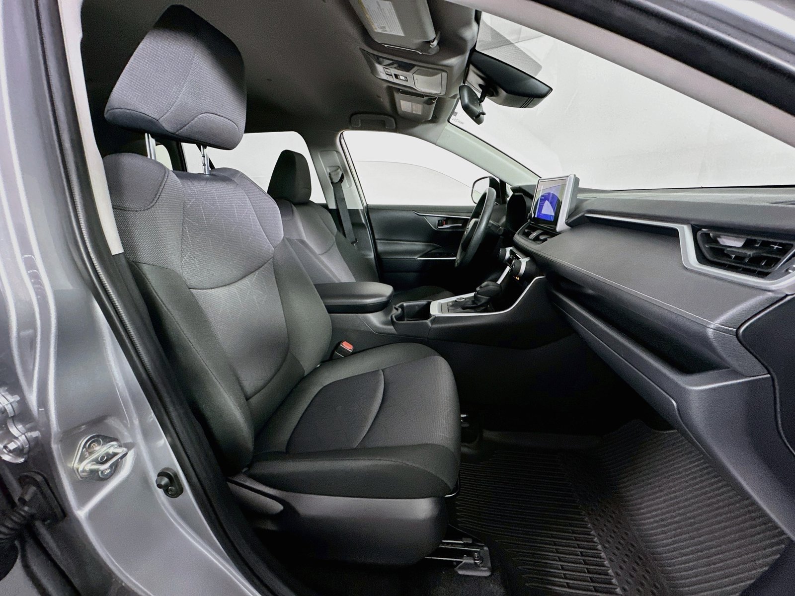 Certified 2025 Toyota RAV4 XLE AWD/4WD image 27