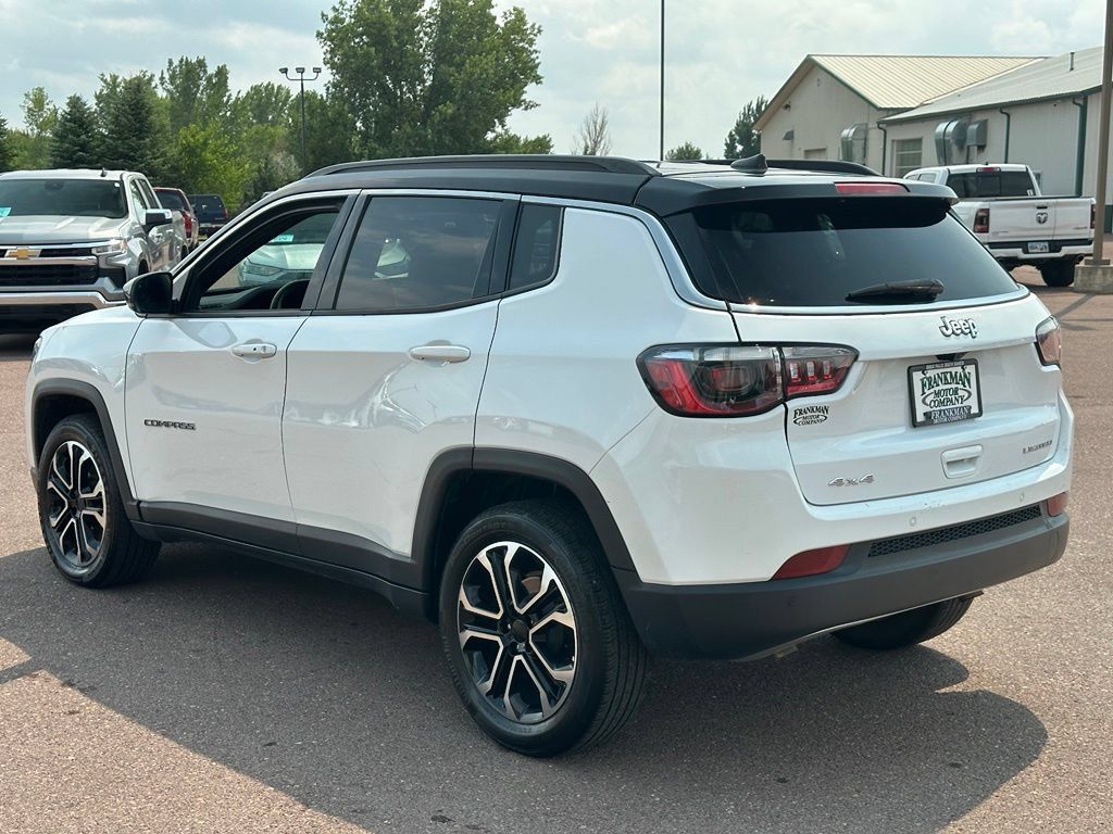Used 2024 Jeep Compass Limited AWD/4WD image 5