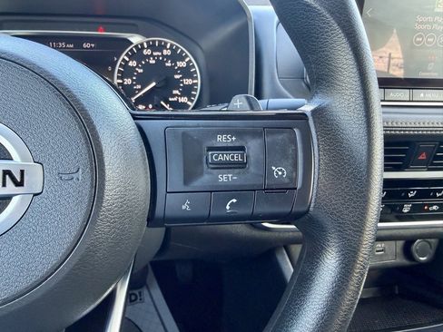 Used 2021 Nissan Rogue S image 19