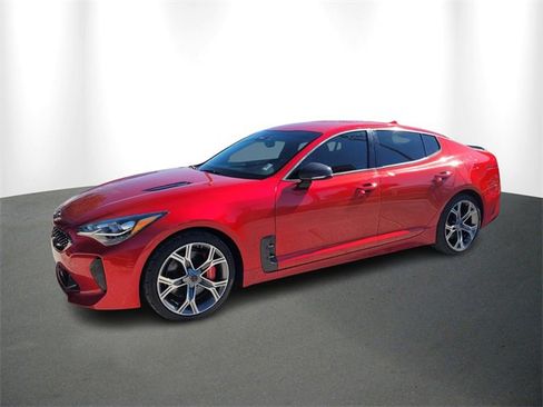 Used 2020 Kia Stinger GT image 2