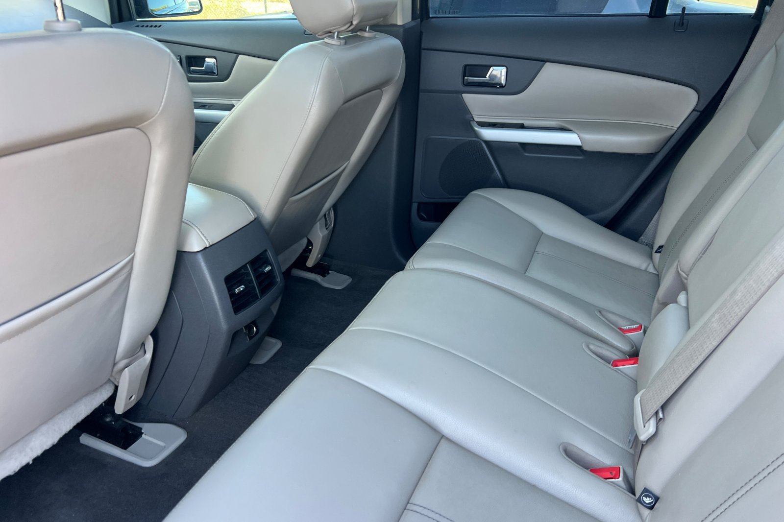 Used 2013 Ford Edge SEL FWD image 14